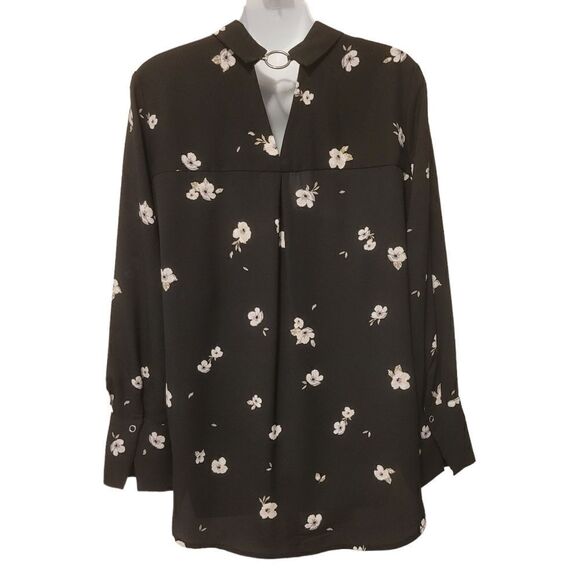 2/$20 Vintage Dynamite black flower button down shirt - Picture 3 of 4